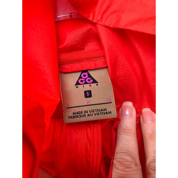 Nike ACG Habanero Red Hooded Windbreaker Jacket Women’s S Zip-Up - Picture 7 of 12